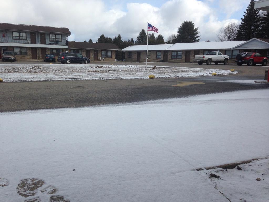 Timberly Motel เกย์ลอร์ด ภายนอก รูปภาพ
