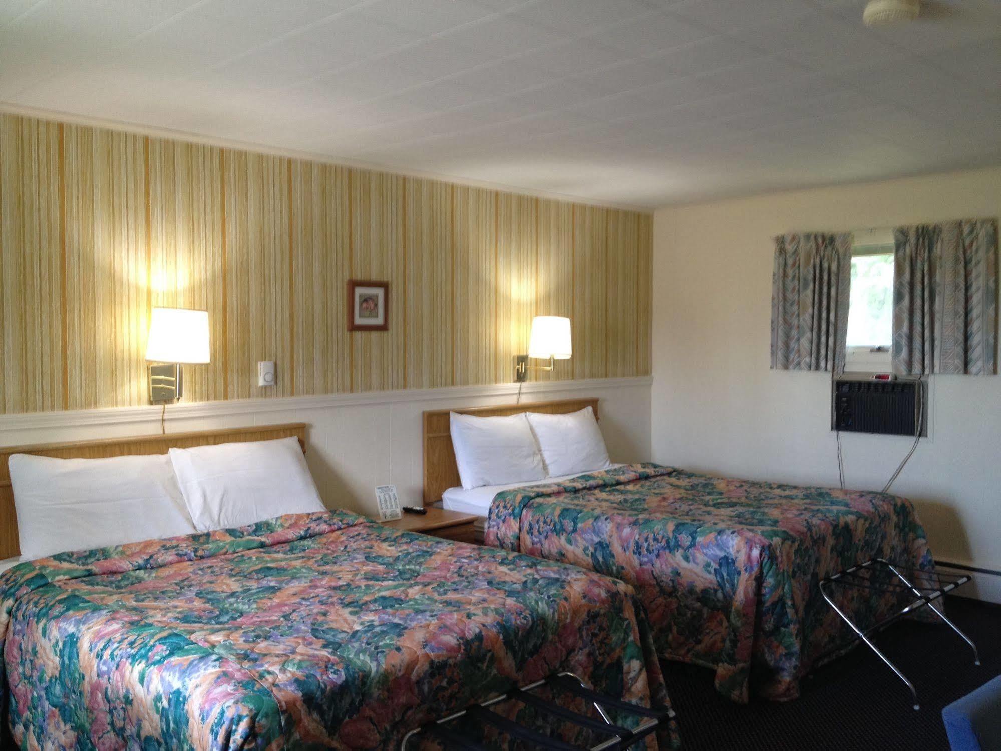 Timberly Motel เกย์ลอร์ด ภายนอก รูปภาพ